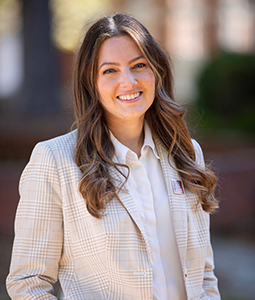 Headshot of Alyssa Blickensderfer Paley outdoors  