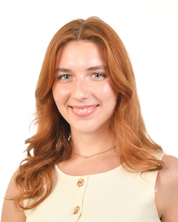 Lizzie Duce headshot