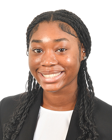 Nyla Staples headshot